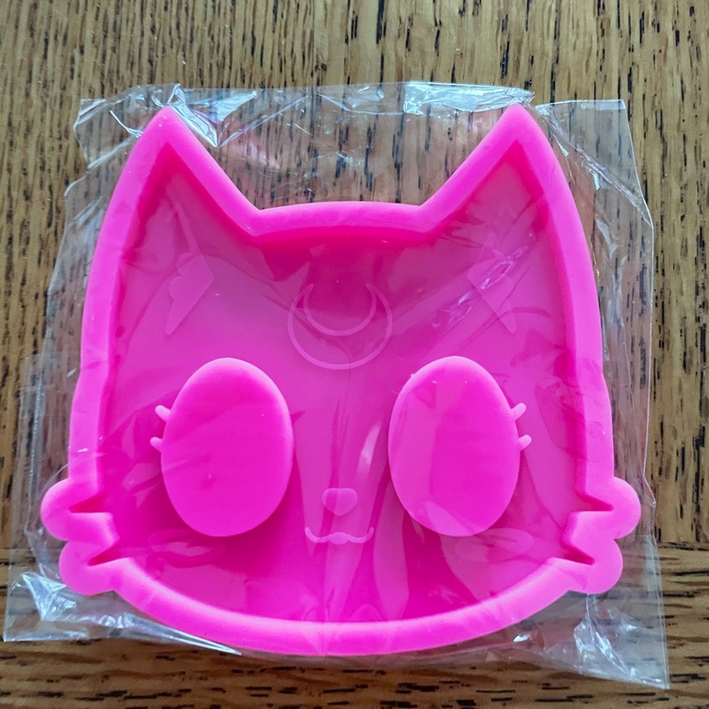 Sailor Moon Luna Pink Silicone Mold
